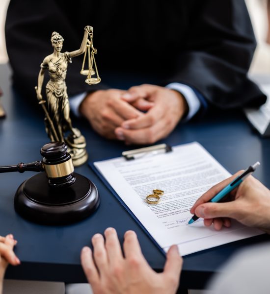 divorce lawyer